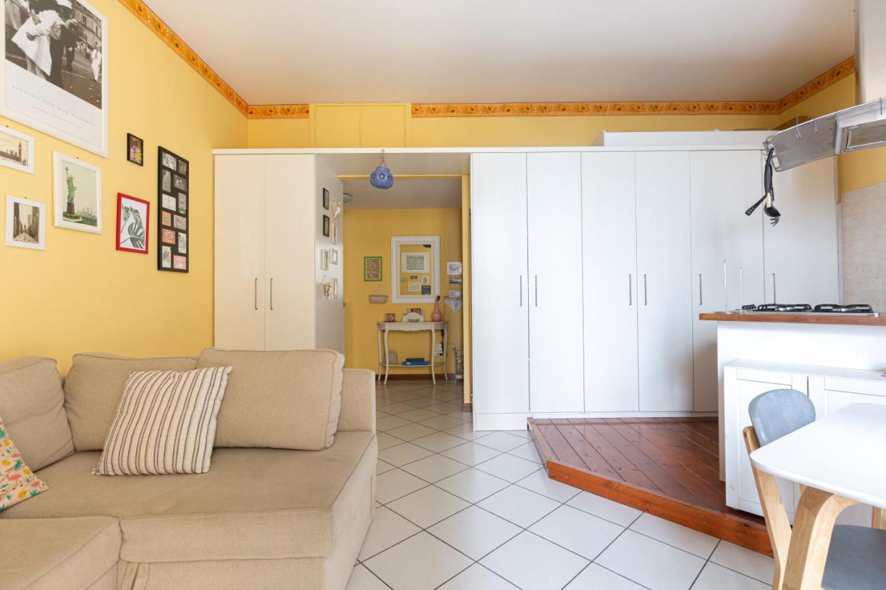 Bnbutler Torelli - Grazioso E Luminoso Bilocale Milão Exterior foto